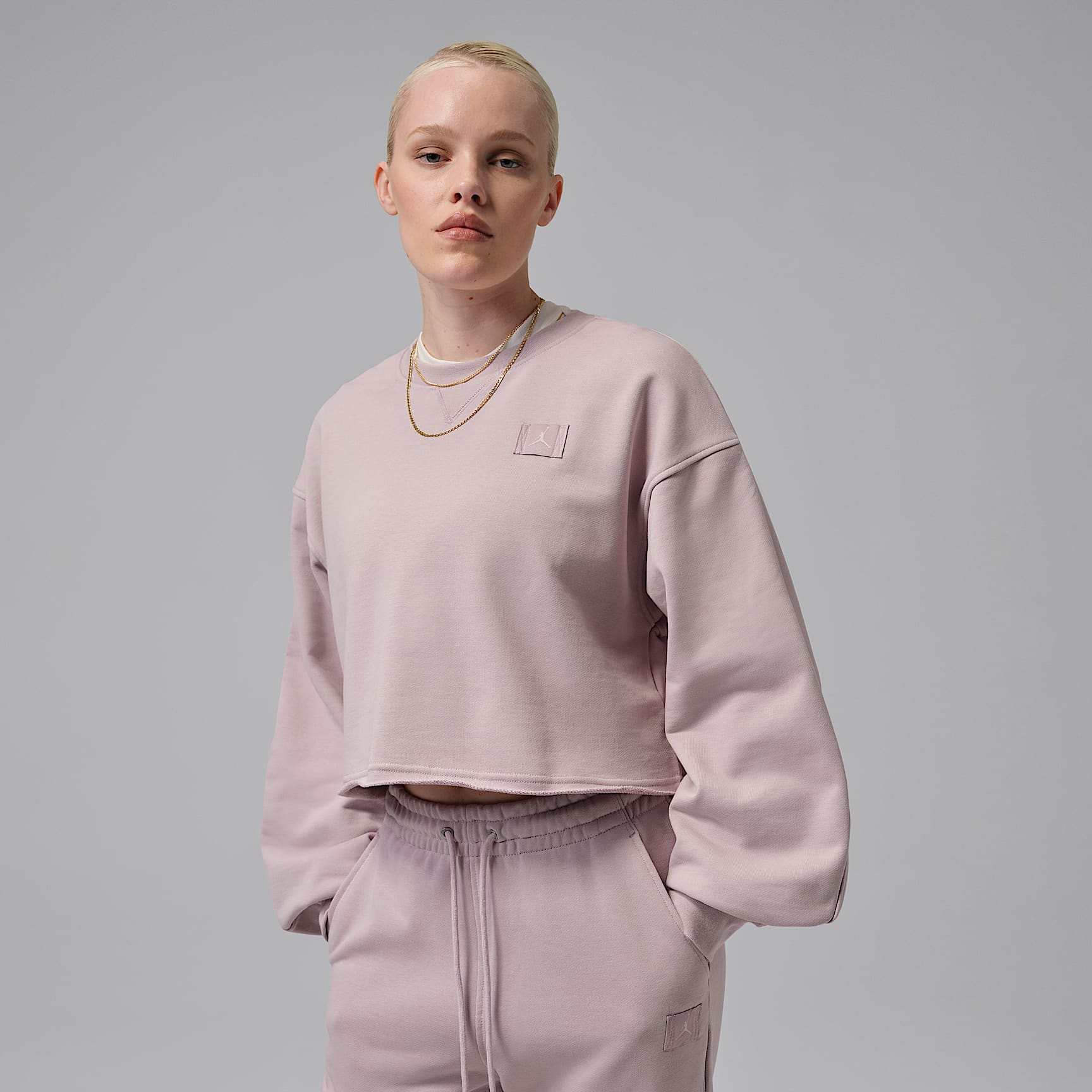 Jordan Flight Fleece Women's Mod-Crop Crew-Neck Sweatshirt. Nike.com